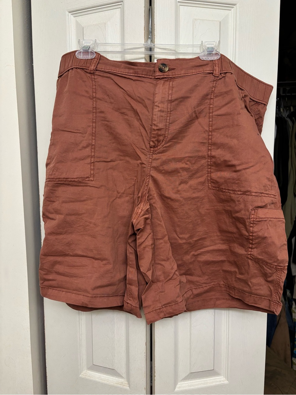 Women’s Sonoma Casual Cargo Shorts in Rust